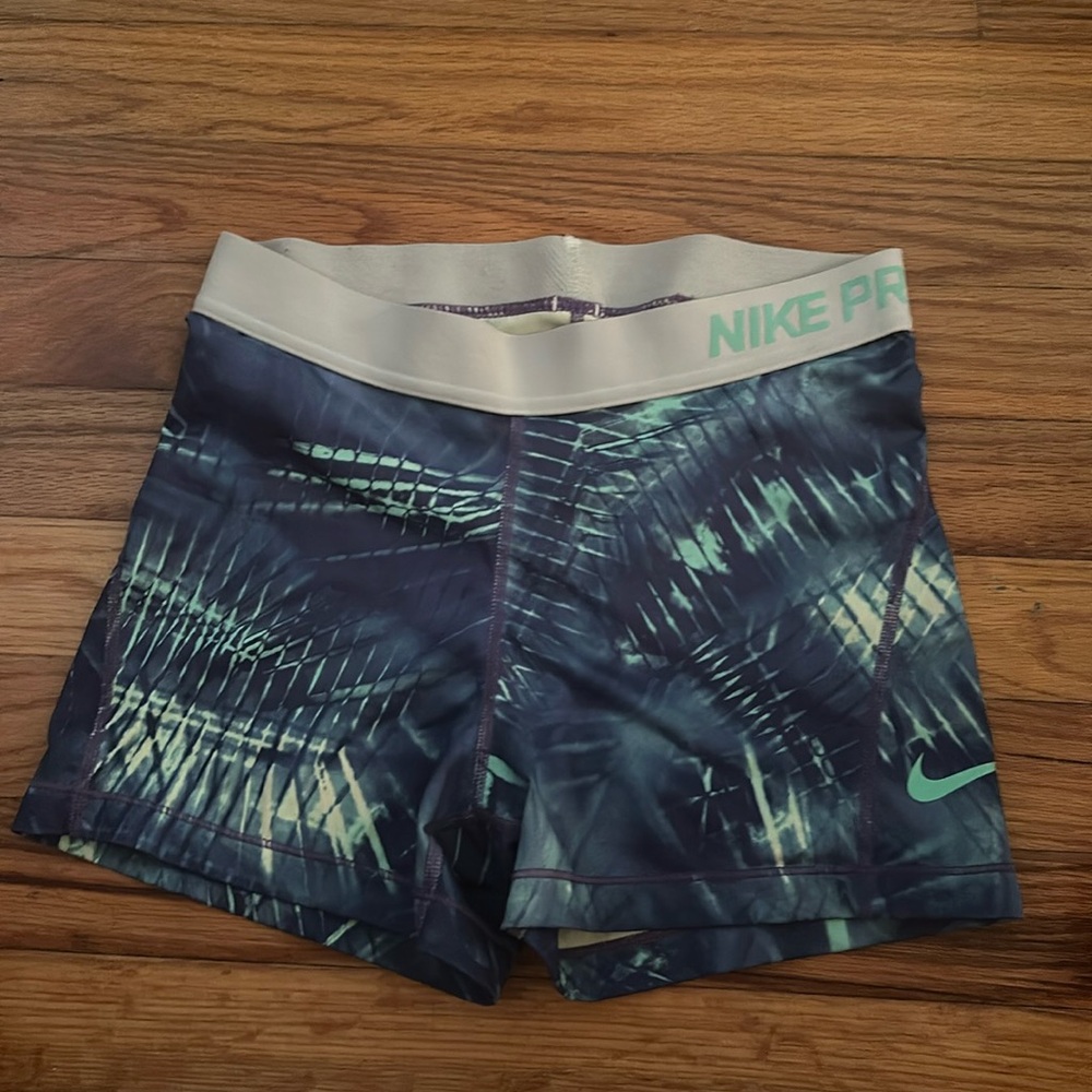 COPY - Women’s nike pros